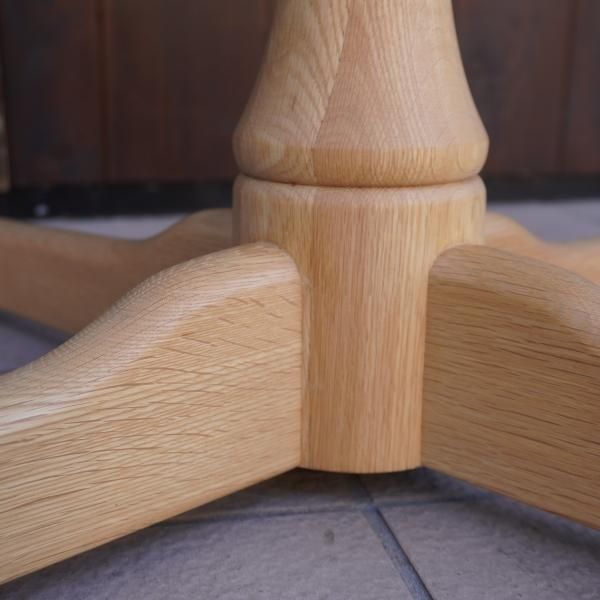 IDC OTSUKA(大塚家具)にて取り扱われているブランド秋田木工のT-5651