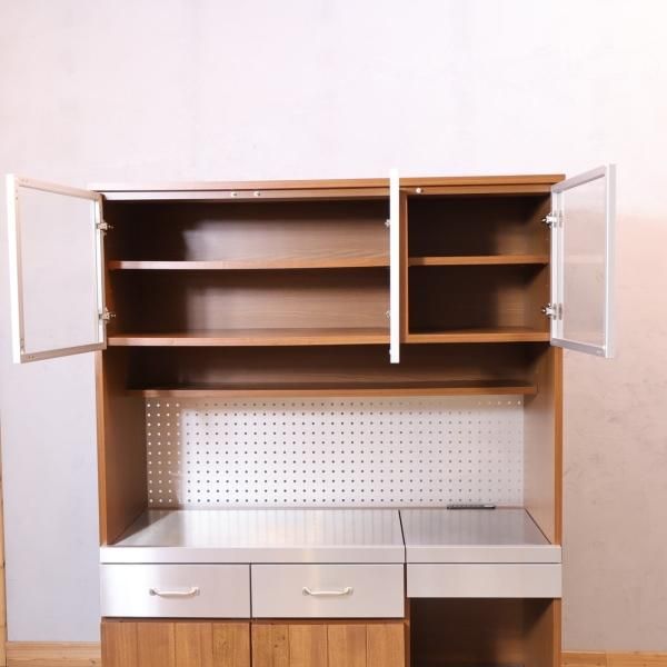 unico(ウニコ)のSTRADA(ストラーダ)シリーズより3面キッチンボードです