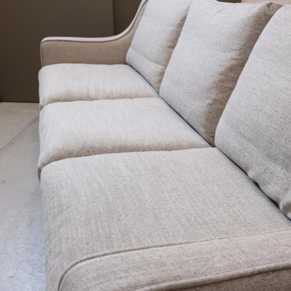 unico(ウニコ)のCLAD(クラード) 3シーターソファ/ヘッドレスト付です