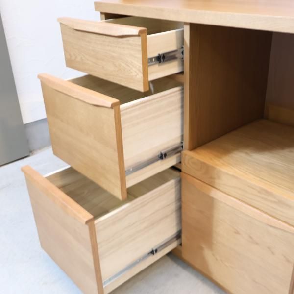 unico(ウニコ)のKIRP(キルプ) レンジボードです！スライド棚や引き出し