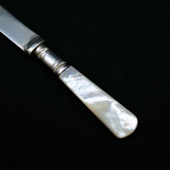 食卓の宝石♡白蝶貝のティーナイフ - 英国 ヴィクトリアンキャット