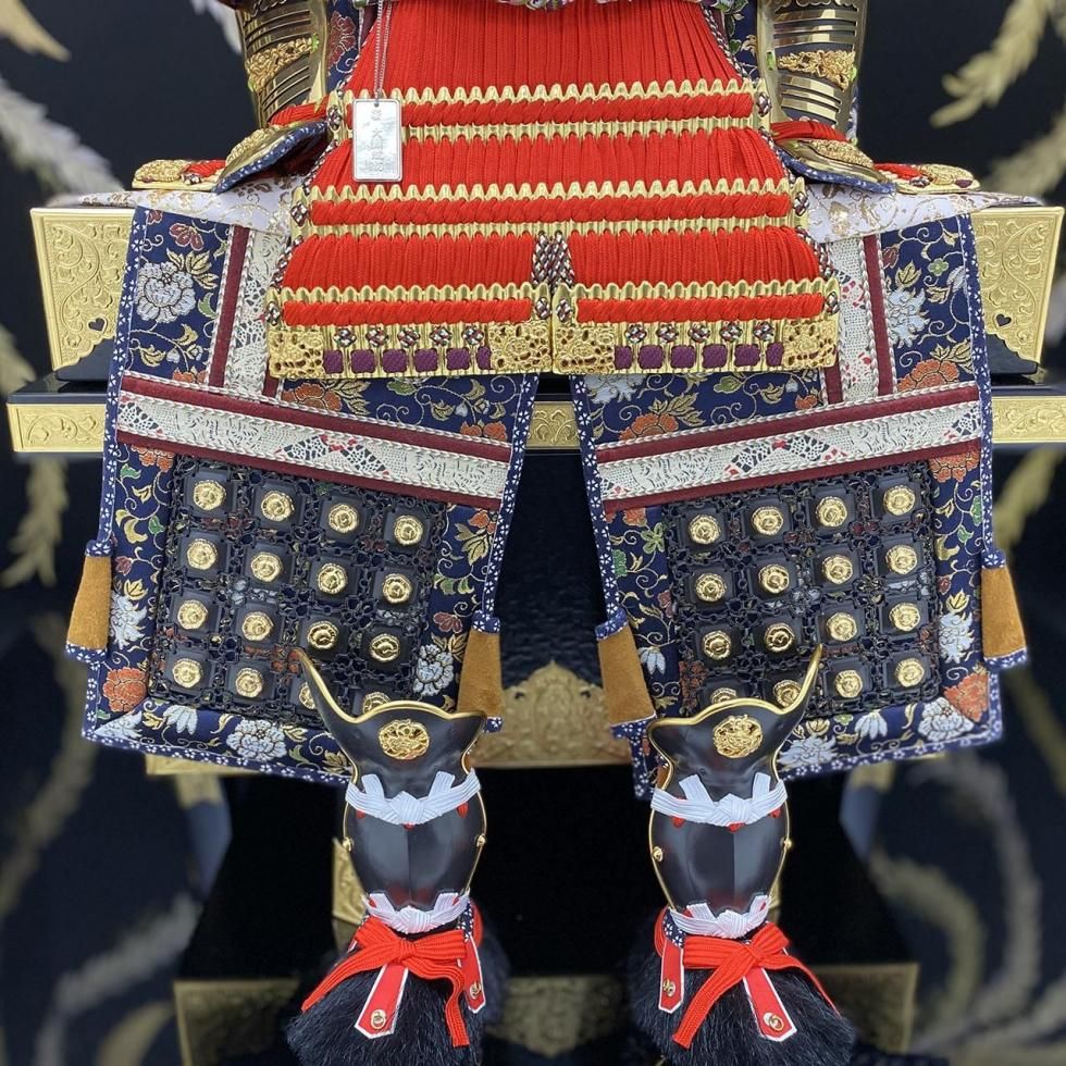 五月人形・鎧飾り｜「12号大鎧金小札朱糸縅」｜平安住一水｜上質な京
