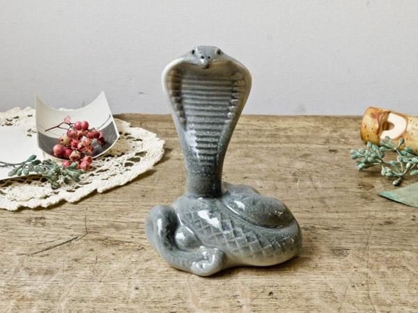 フィンランドで見つけたロシア製Lomonosov ヘビの陶器フィギュア