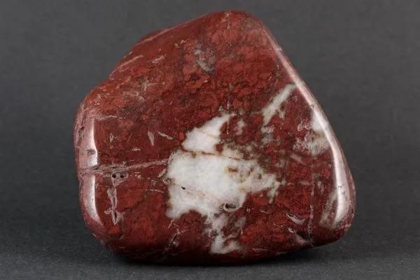 佐渡の赤玉石 原石 磨き 274g｜国産天然石 通販のキラリ石