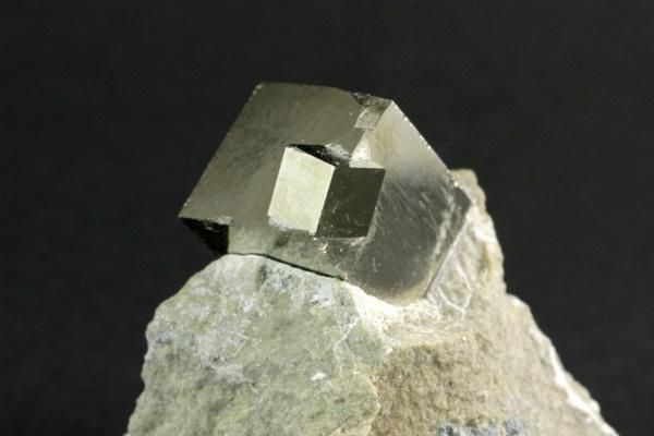 パイライト (黄鉄鉱) 原石 49g｜天然石 原石 通販のキラリ石