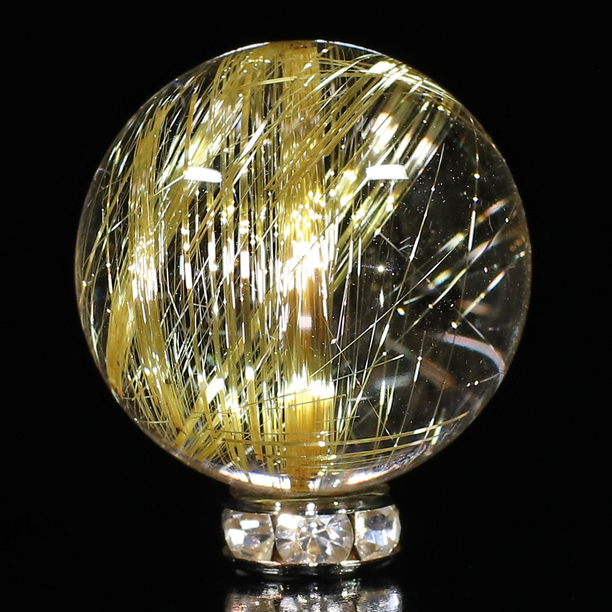 入手困難な品質/無色の水晶かつ透明度抜群/美しいルチルの煌めき