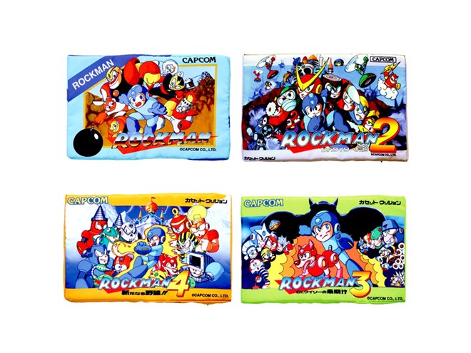 ロックマン」ゲームソフトのパッケージを再現したクッション発売、各