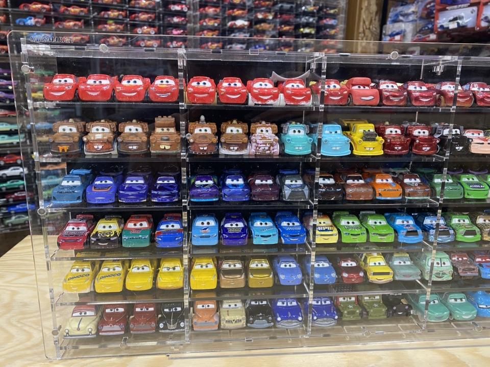 ミニミニカーズ 50台収納可能 (マテルカーズ25台)フルアクリルケース