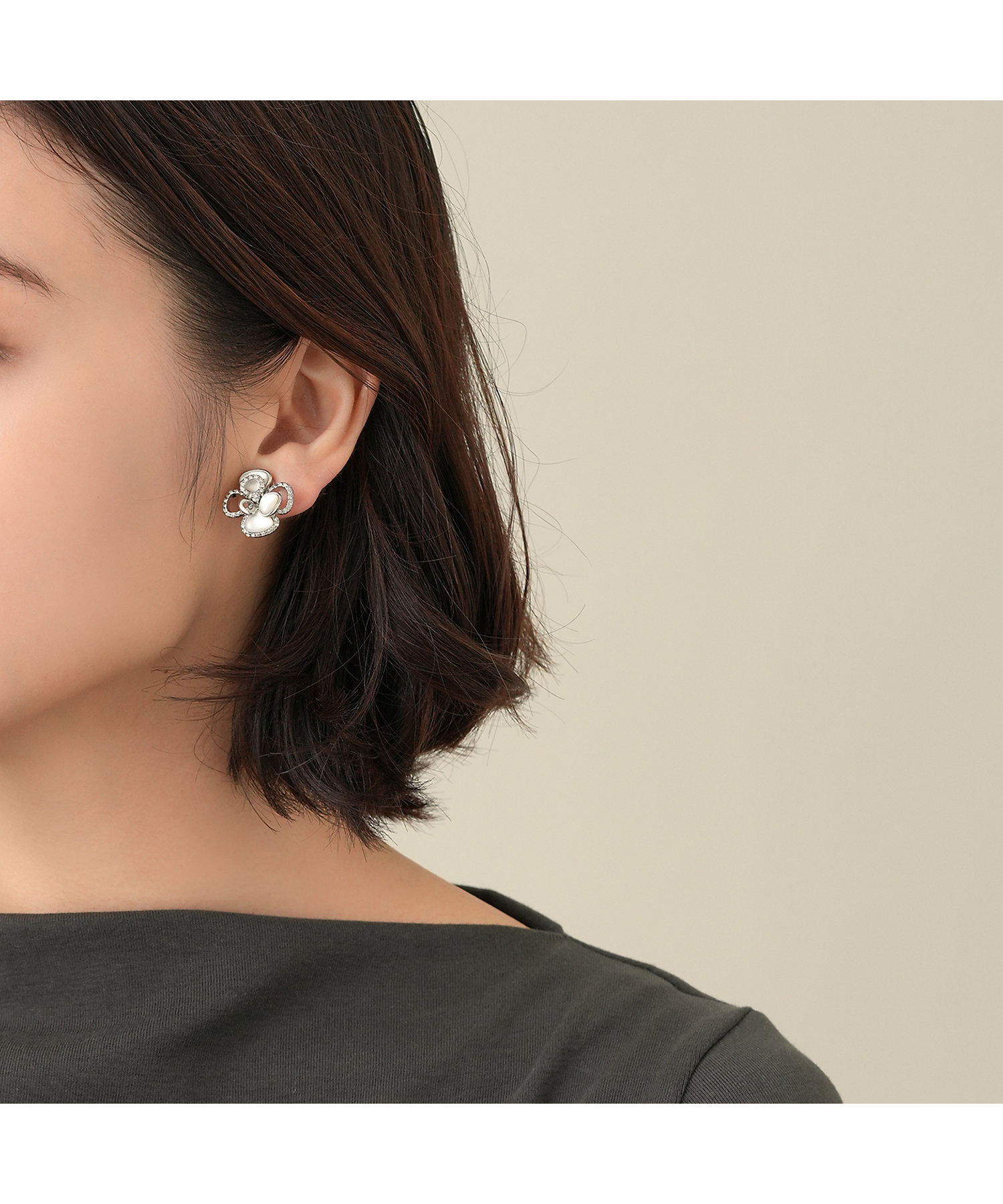 シェル ローズ イヤリング VBME4009 MP | VENDOME BOUTIQUE