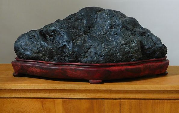 緋山酔恭「山水石美術館」 全国の水石・美石を紹介 千軒石