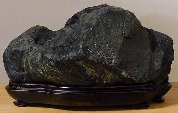 緋山酔恭「山水石美術館」 全国の水石・美石を紹介 千軒石