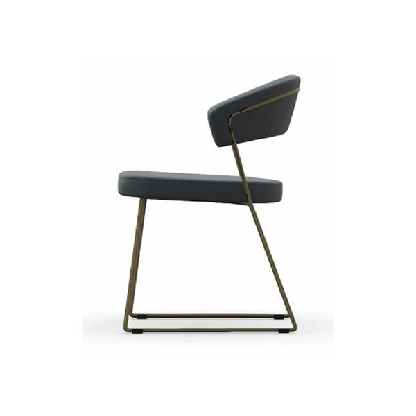 calligaris（カリガリス） ダイニングチェア ニューヨーク NEW YORK