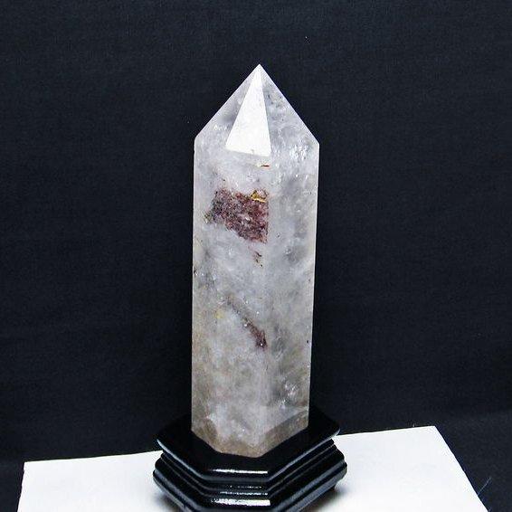 1.6Kg 虹入り ガーデンクォーツ（庭園水晶）ヒマラヤ水晶 六角柱 t627