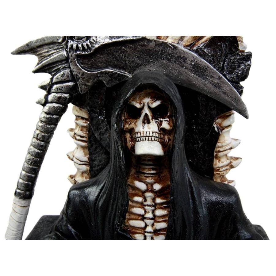 ブラック・ホーリー・デス スケルトン、座骨座に座っている恐ろしい