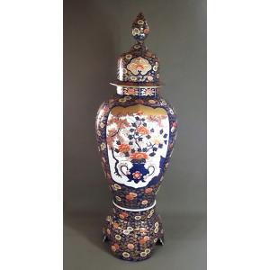 有田焼 染付蛸唐草鶴首花瓶｜陶芸作家 藤井錦彩 作 : 有田焼 藤井錦彩