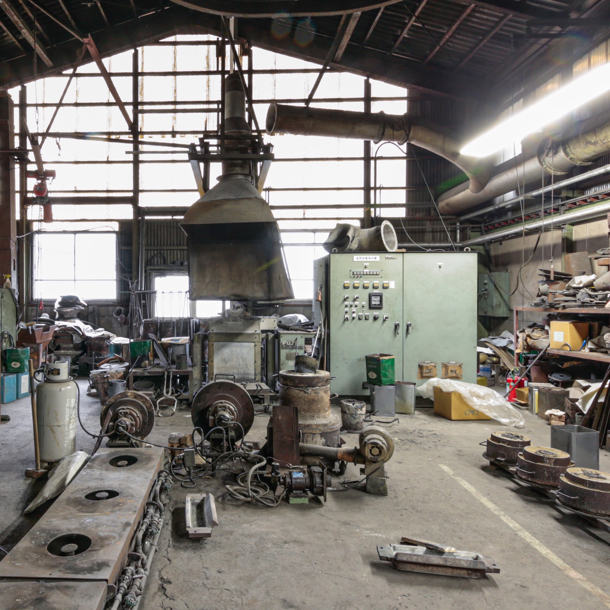 高岡銅器 鉄瓶 | 松竹梅文 | 般若鋳造所