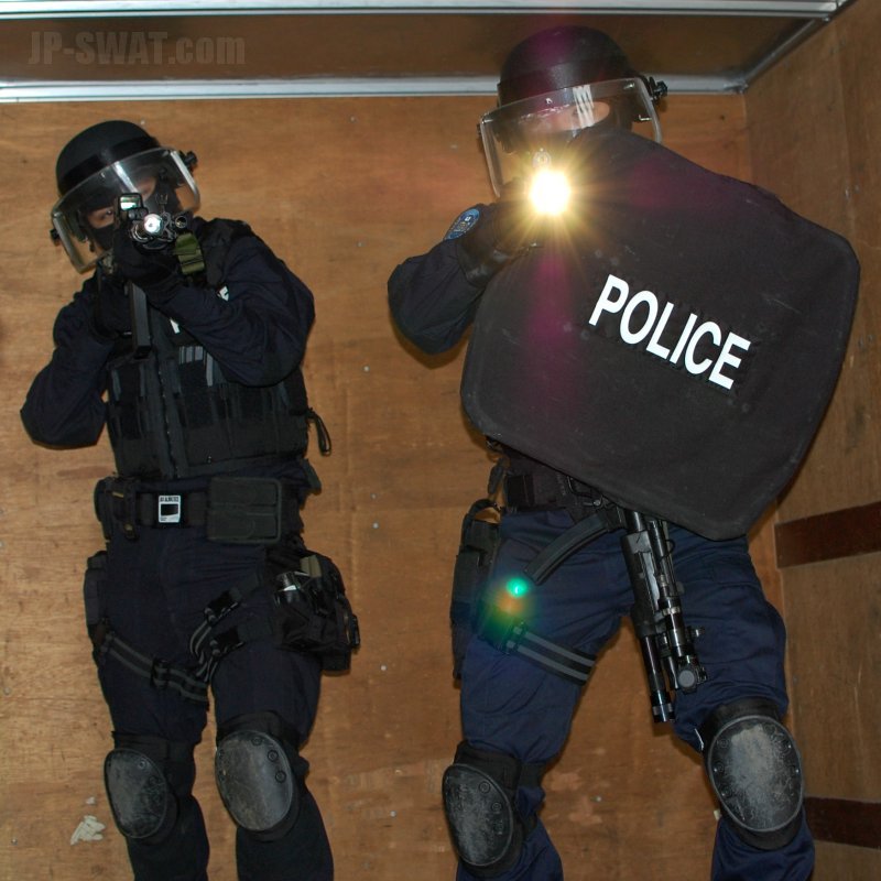 バリスティック・シールド（防弾盾） | 日本警察特殊部隊愛好会（JP