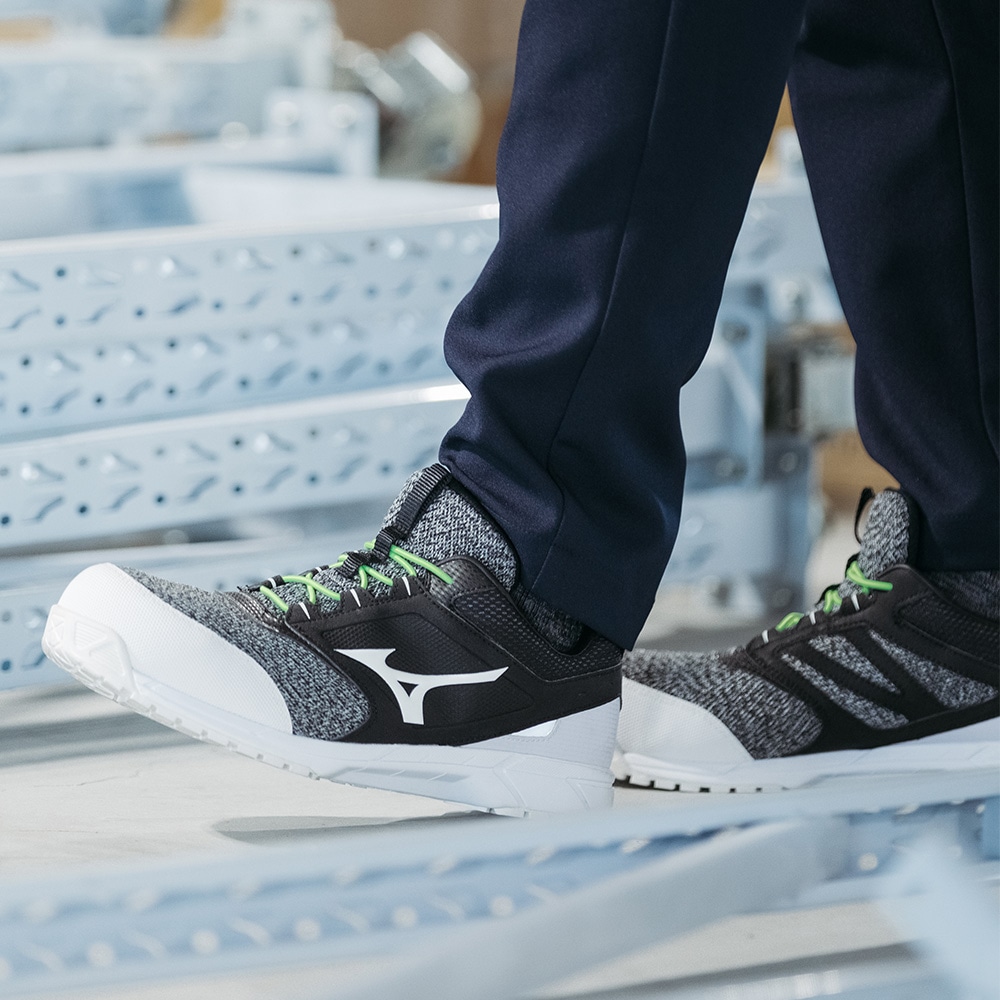 オールマイティ ES 31 L (ゴムの靴紐／ローカット／ワーキング