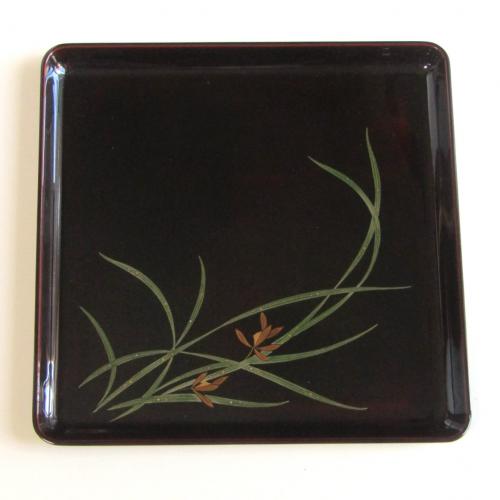 輪島塗 角盆 (大) -蘭の蒔絵仕上げ- [内面黒タメ色/外面黒色] 螺鈿