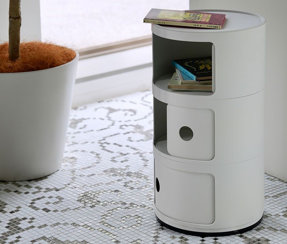 世界中で愛される収納「コンポニビリ」を徹底解剖｜Kartell｜カルテル