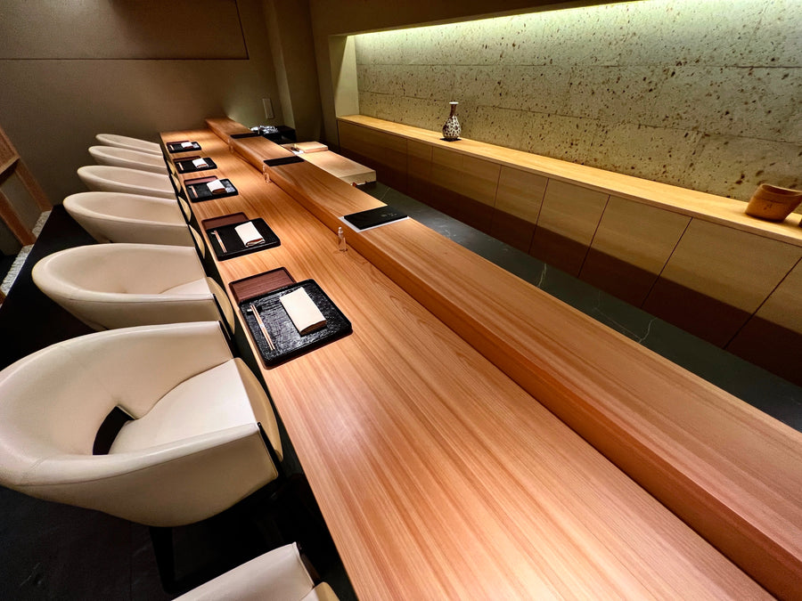 豪龍久保』貴重な7mのヒノキ一枚板カウンター天板 – オーダーメイド