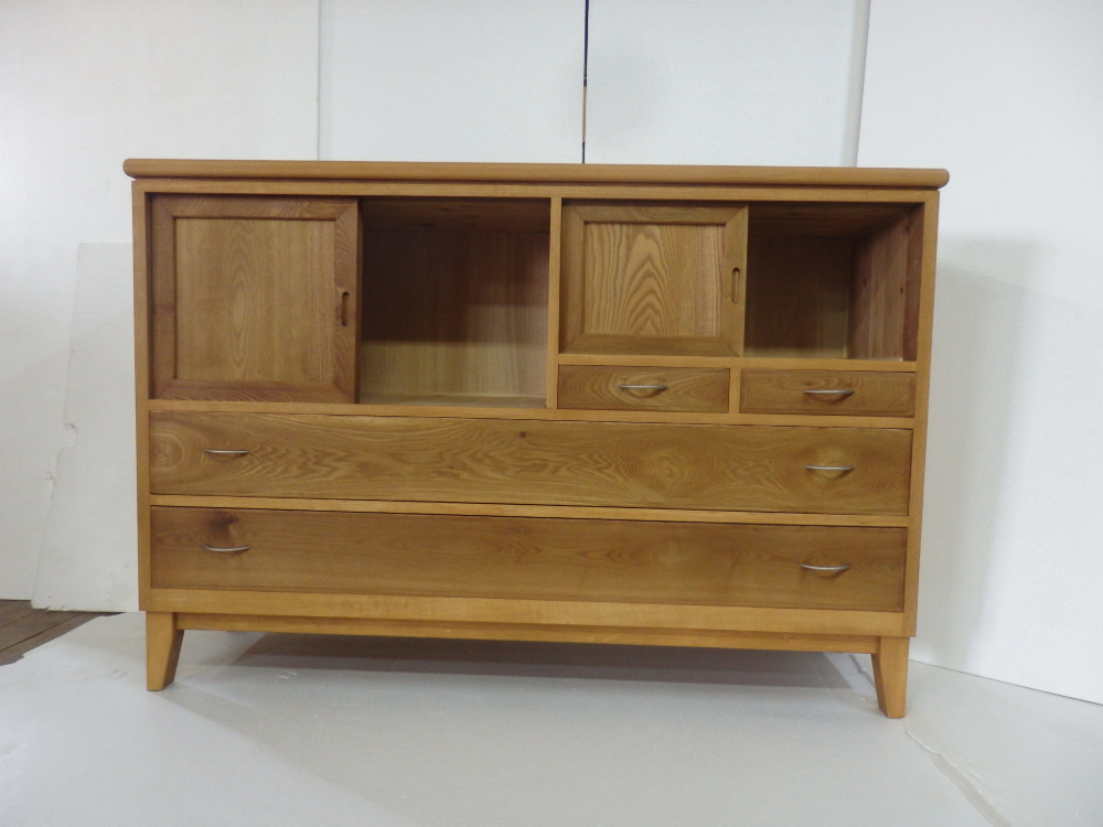 一間タンスを3分割 三井郡のO様 | 桐里工房（大川市）｜桐たんす桐家具