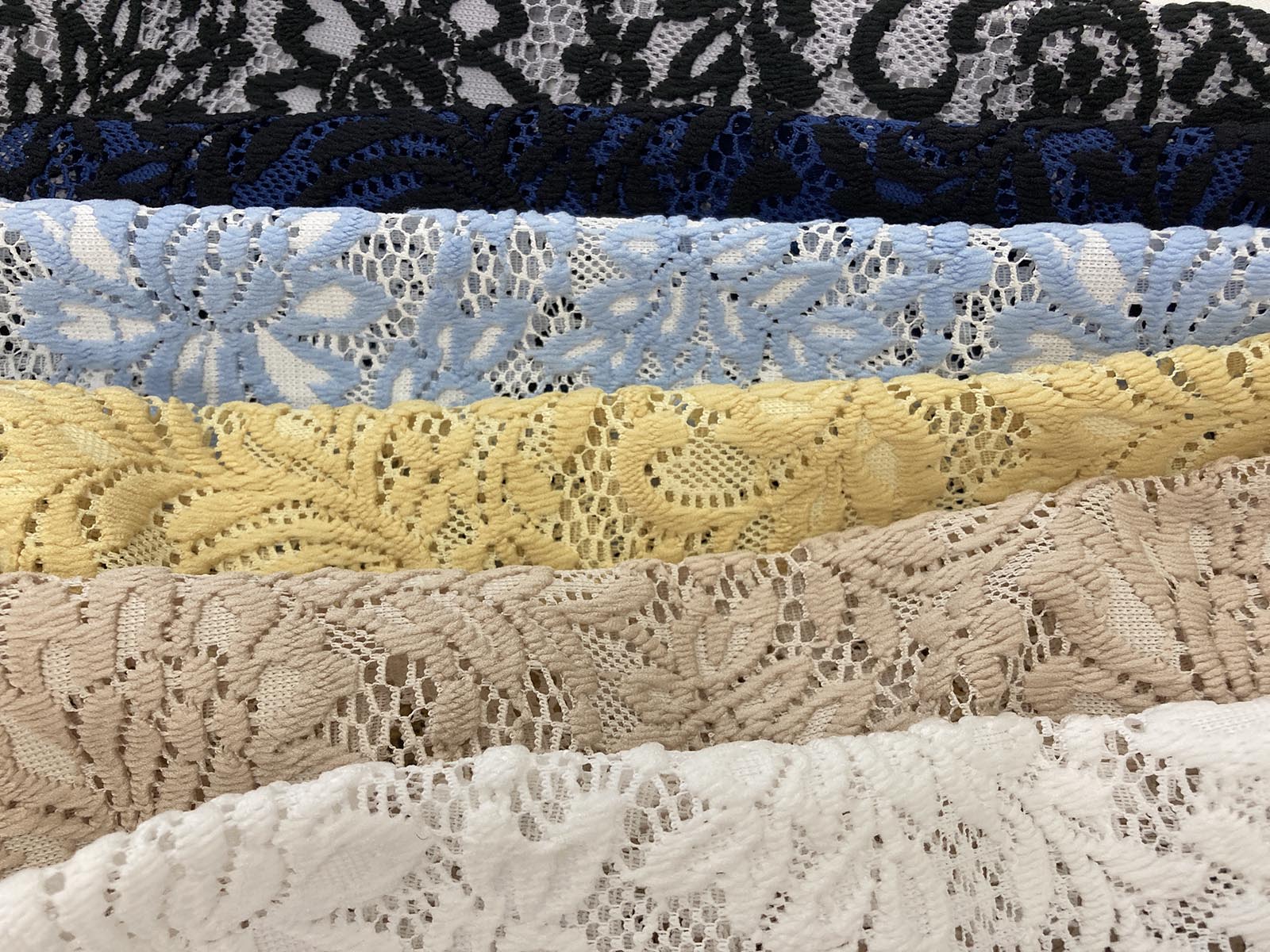 KKF8727-55 1 片耳スカラCD混ボリュームレース広巾｜無地染