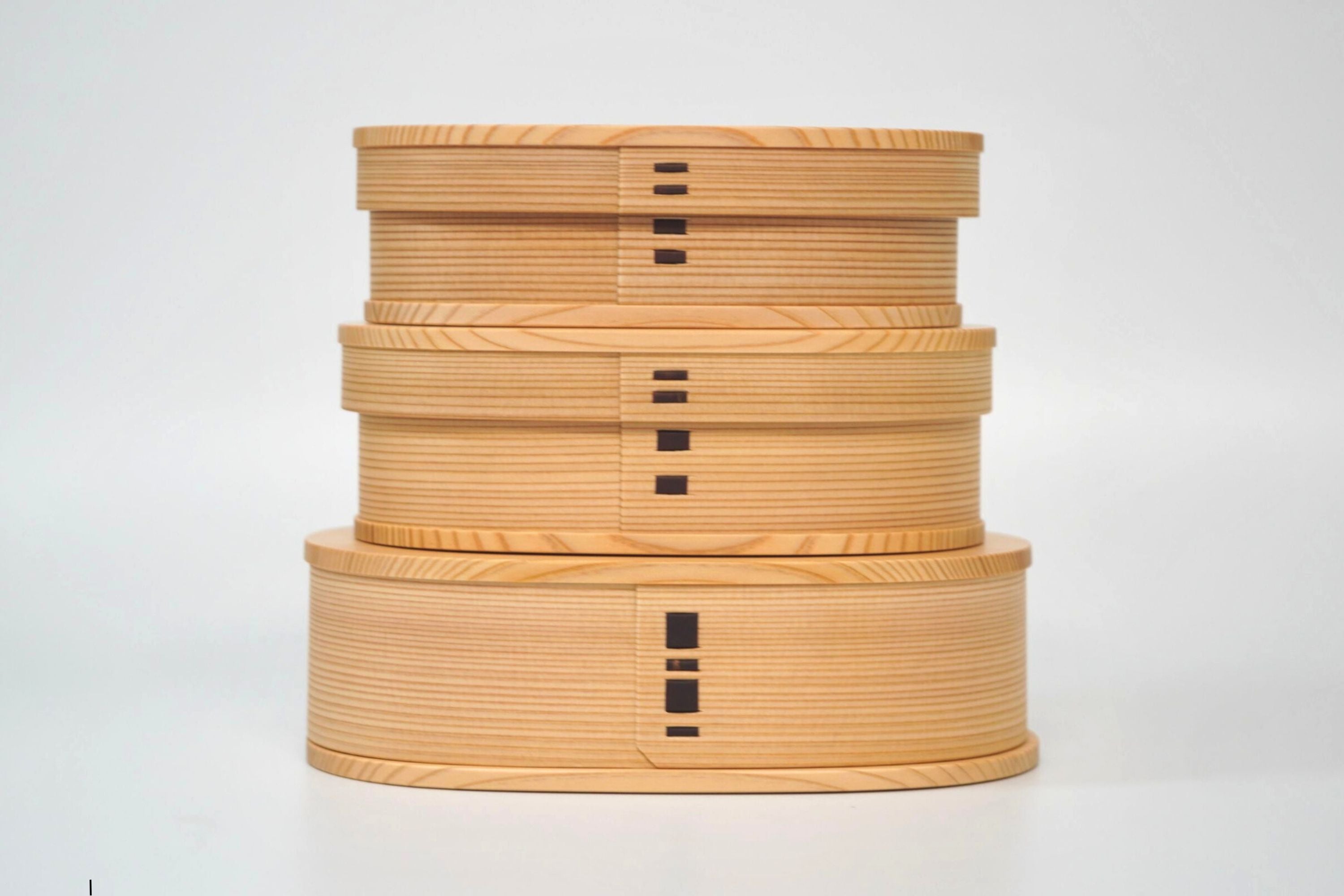 本物志向に愛される、天然秋田杉を使用した「大館曲げわっぱ」｜東京