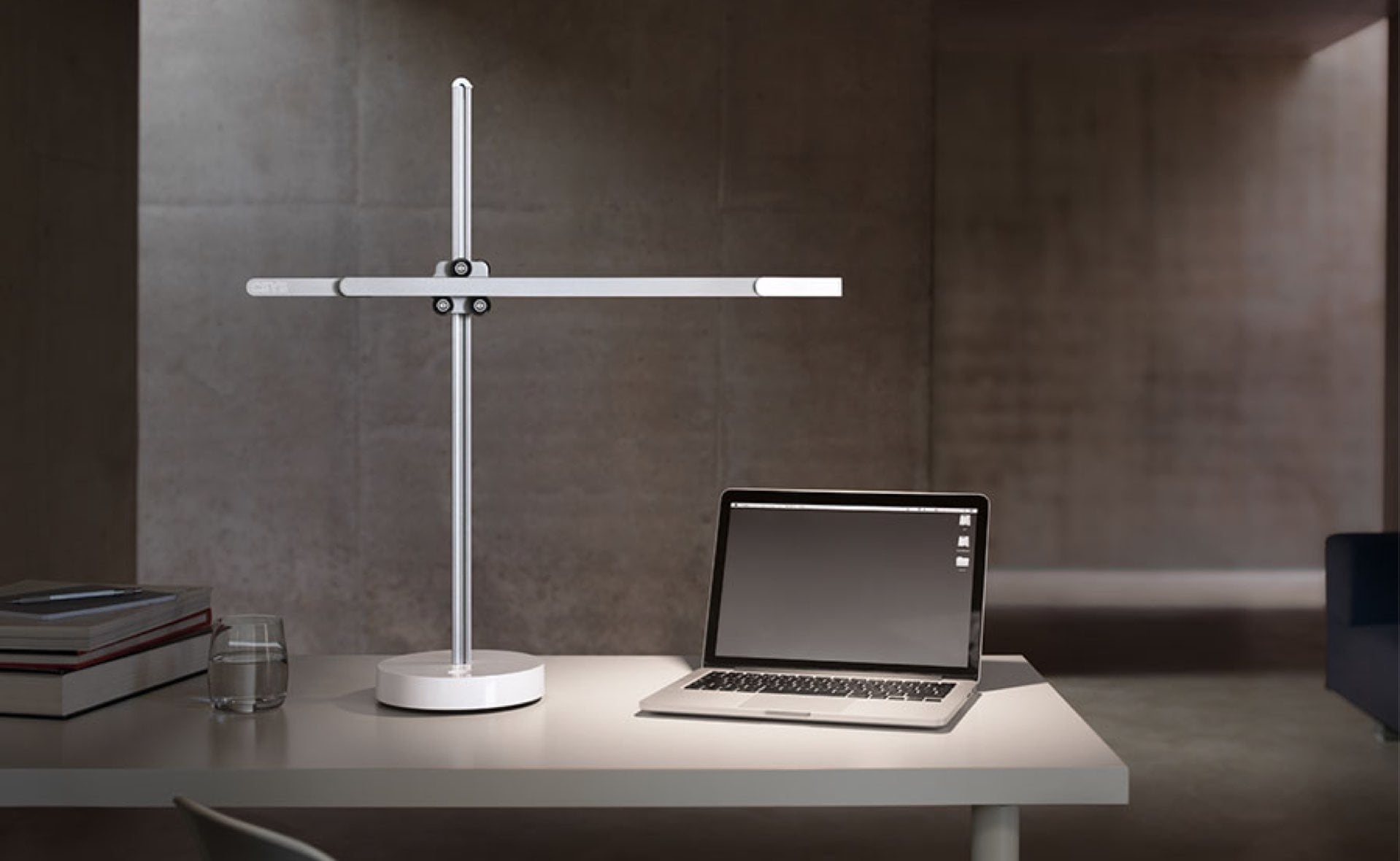 最高の光を手元に届けるDyson CSYS タスクライト | Lifehacking.jp