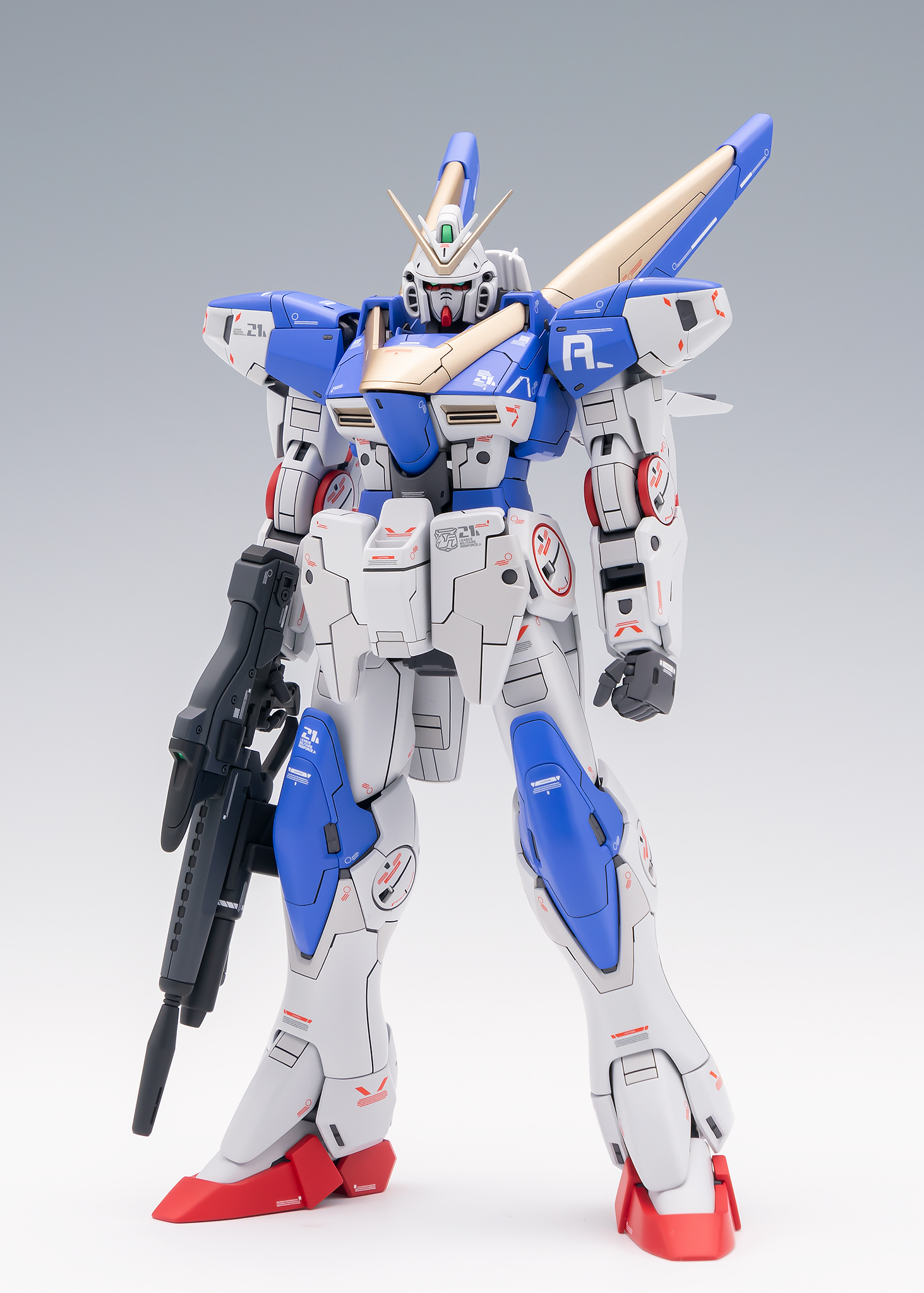 MG V2アサルトバスターガンダム 完成品 MG V2アサルトバスターガンダム