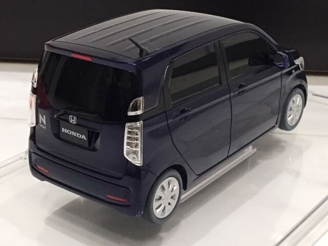 先代 ホンダ N WGN カラーサンプル : FAIRLADY Z fan