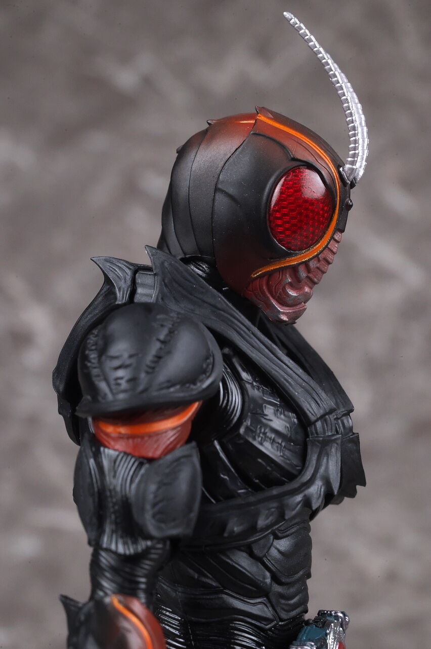 S.H.フィギュアーツ 仮面ライダーBLACK SUN（初変身Ver.）レビュー
