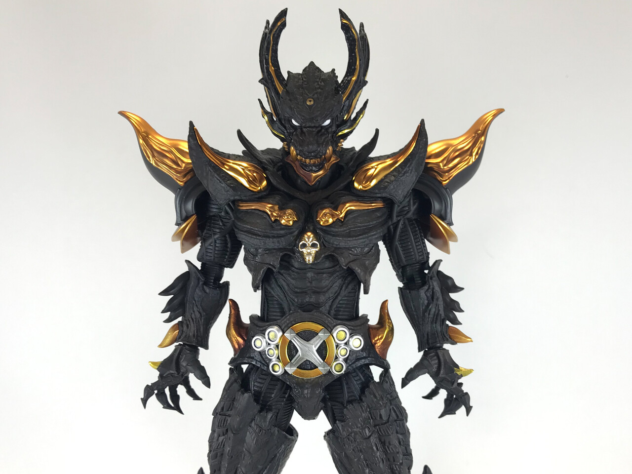 S.H.Figuarts 真骨彫 暗黒騎士キバ (呀)微改修 : K.R.りくほは改造人間