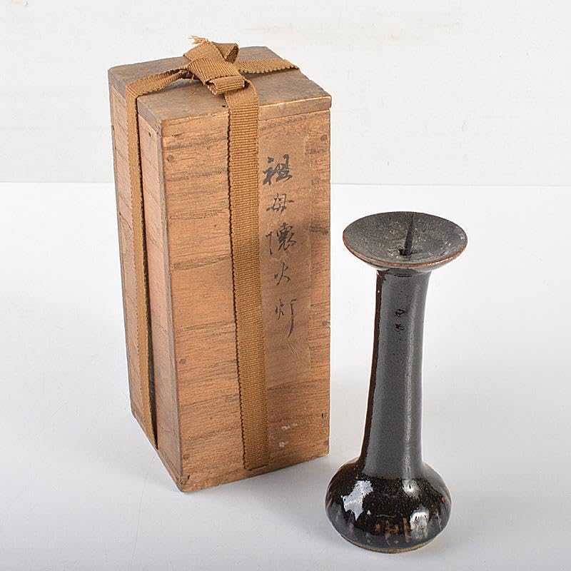 Amazon.co.jp: 瀬戸焼 瀬戸黒 祖母懐 火灯 燭台 時代箱 C R7015 : おもちゃ