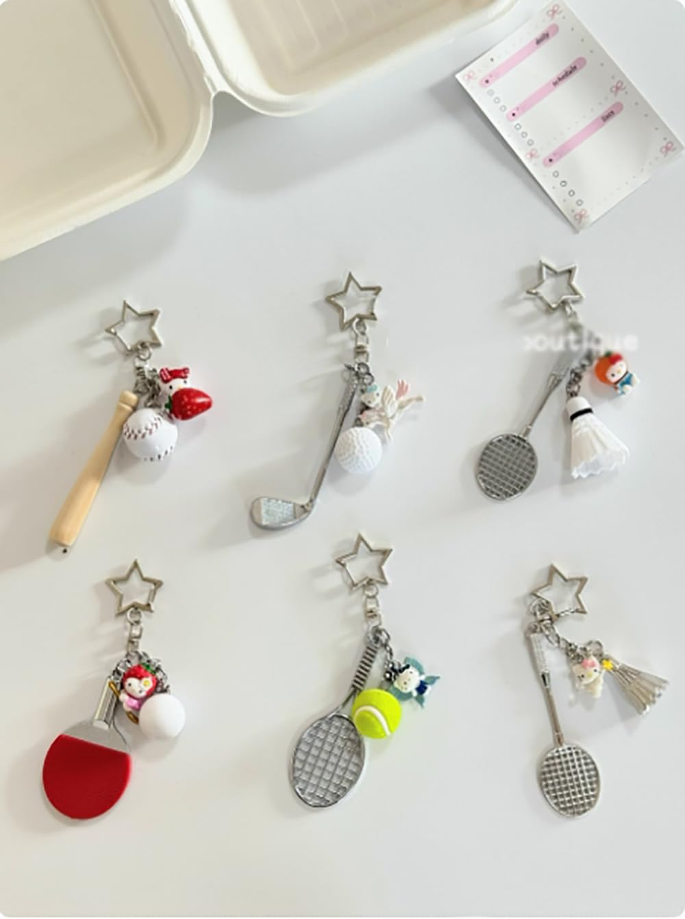 Amazon.co.jp: スポーツシリーズ 星 キーホルダー ハローキティ 野球