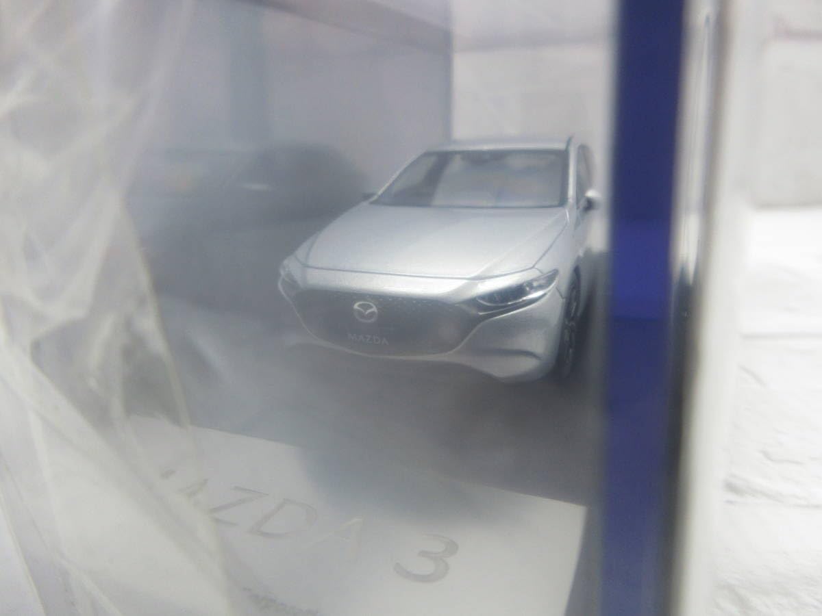 Amazon | ミニカー 1/43 マツダ MAZDA3 ファストバック ソニック