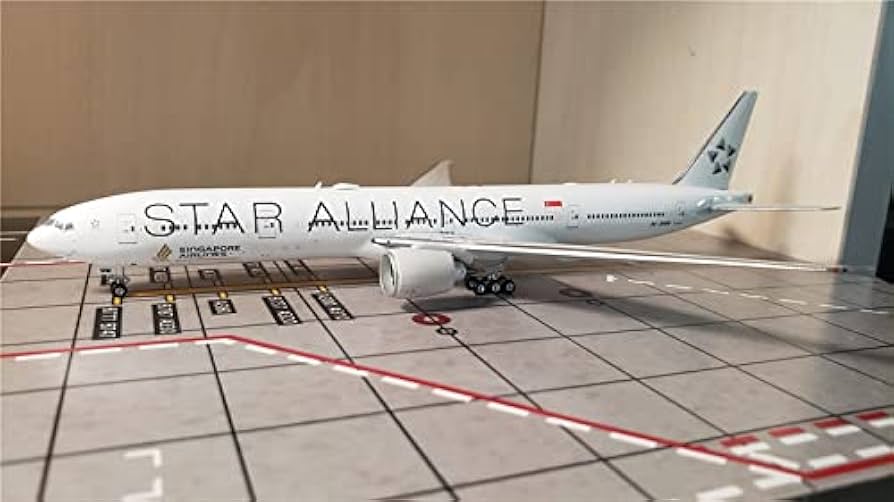 Amazon.com: Phoenix Singapore Airlines Star Alliance for Boeing