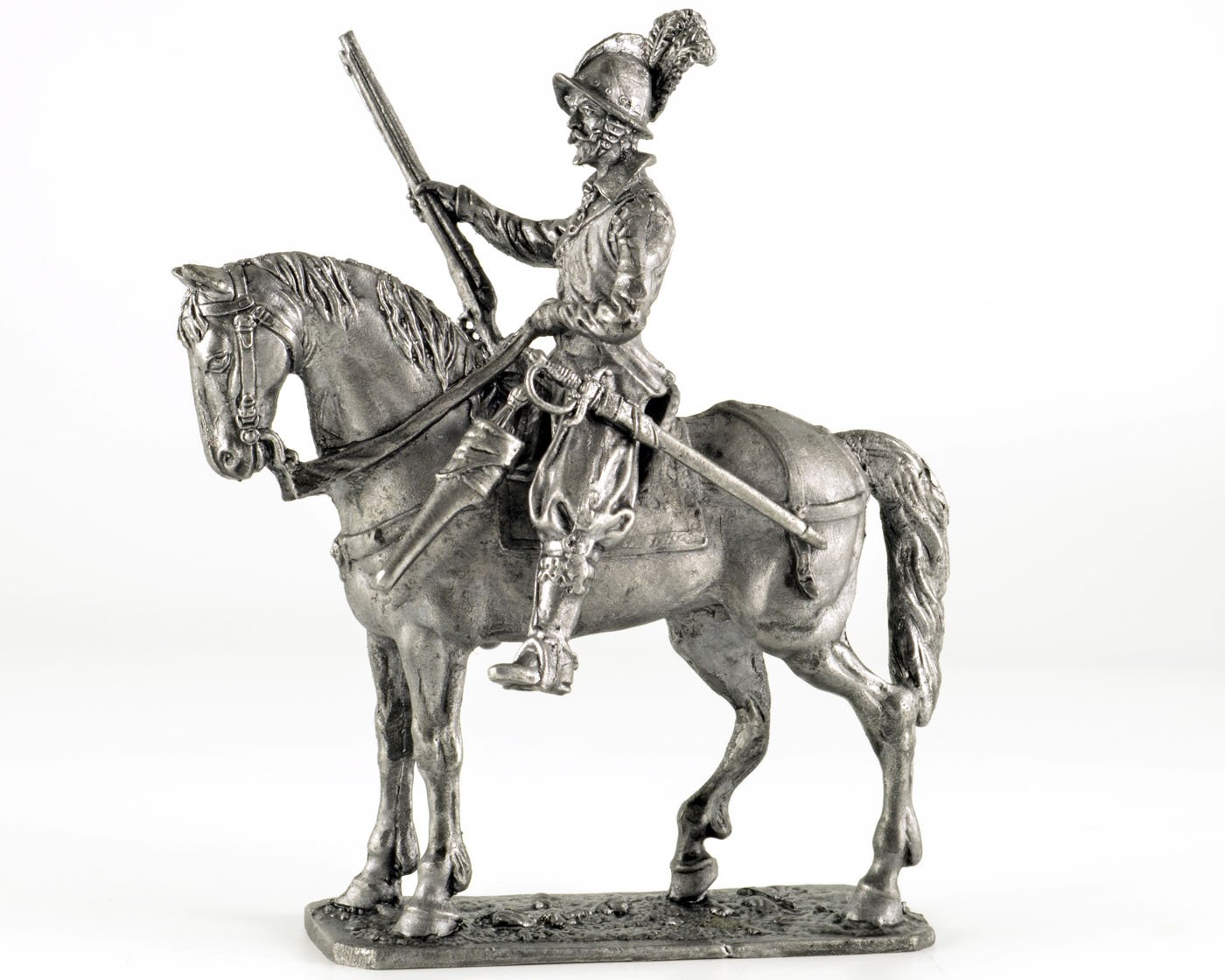 Amazon | 馬に乗ったヨーロッパの射手、1600年。金属の彫刻