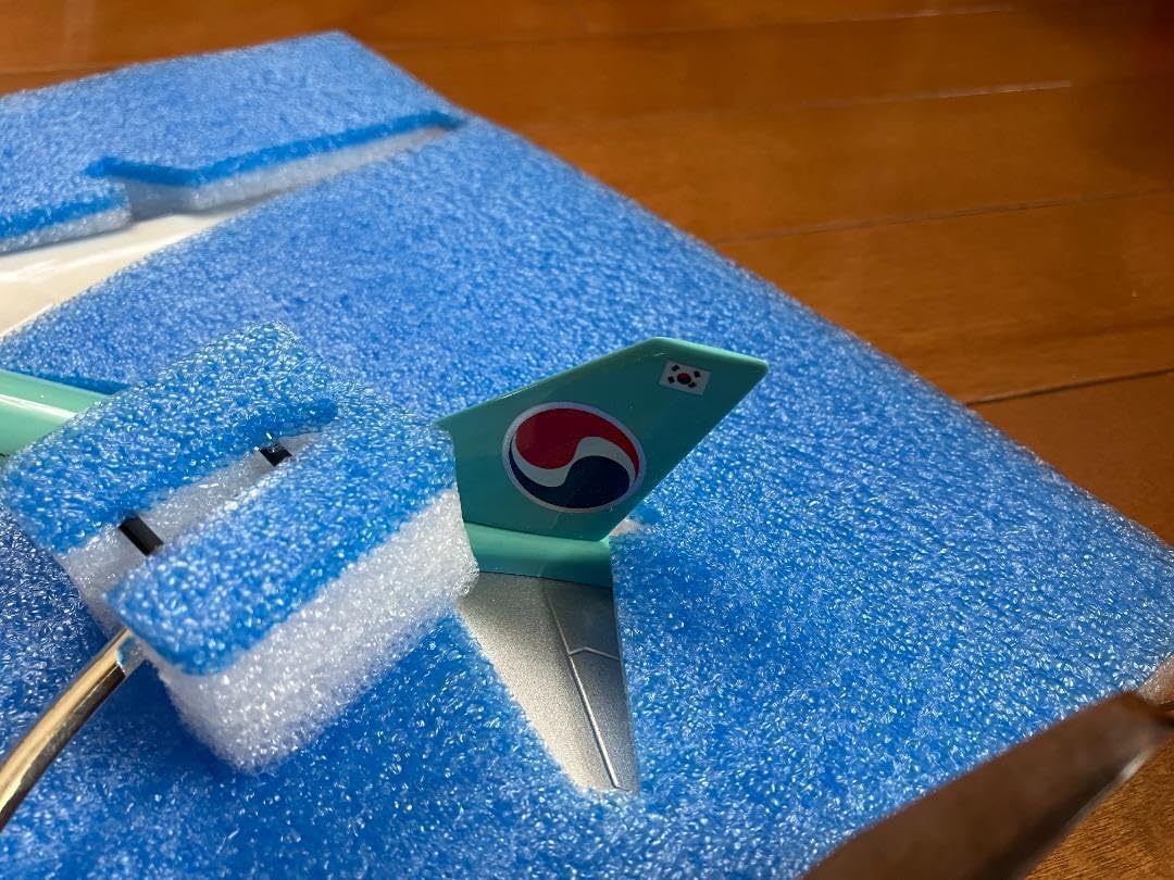 Amazon.co.jp: 大韓航空 KOREAN AIR CARGO B747400F 貨物機 模型 T