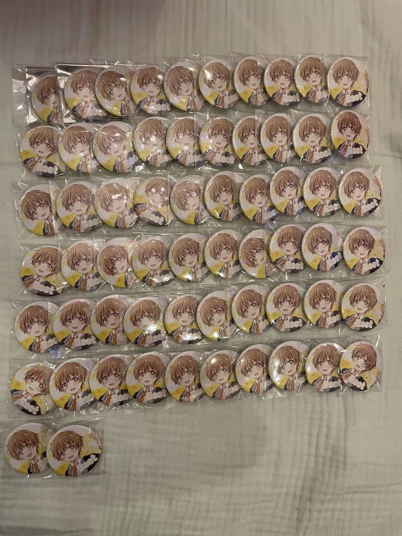 Amazon.co.jp: すとぷり るぅとくん アリツア制服等身 缶バッジ 72個