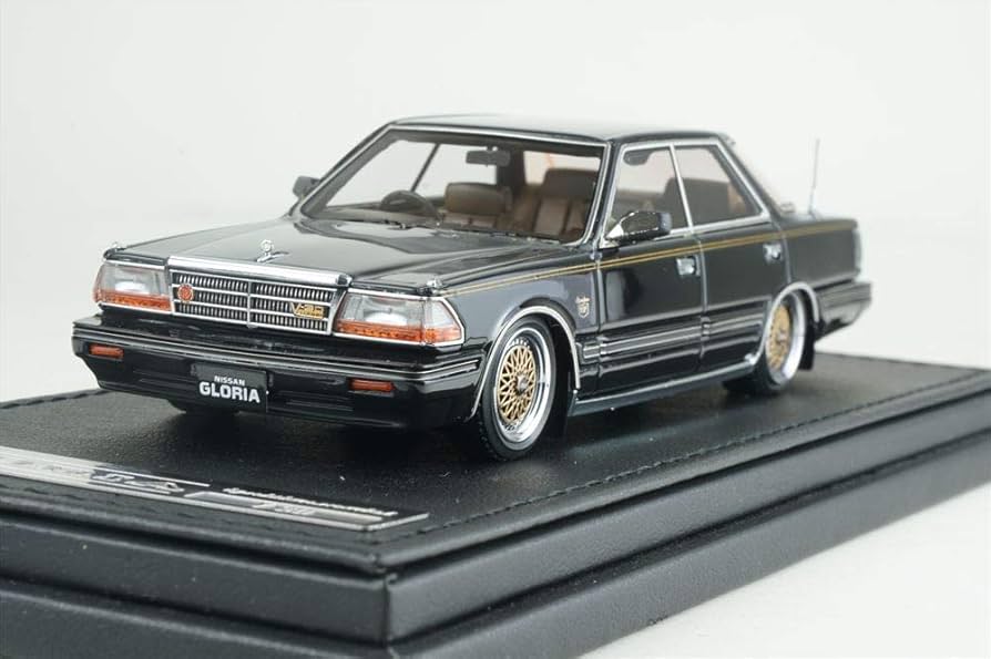 Amazon | イグニッションモデル 1/43 ニッサン グロリア (Y30) 4ドア