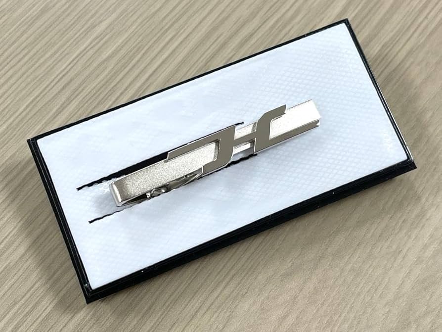 Amazon.co.jp: 阪急電車 Memorial 8000 Hマーク ネクタイピン 阪急電鉄