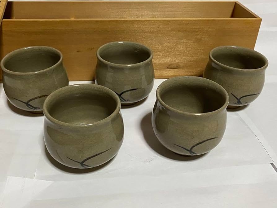 唐津 堆の峰窯 中里宗家 14代陶仙 水指 風格のある