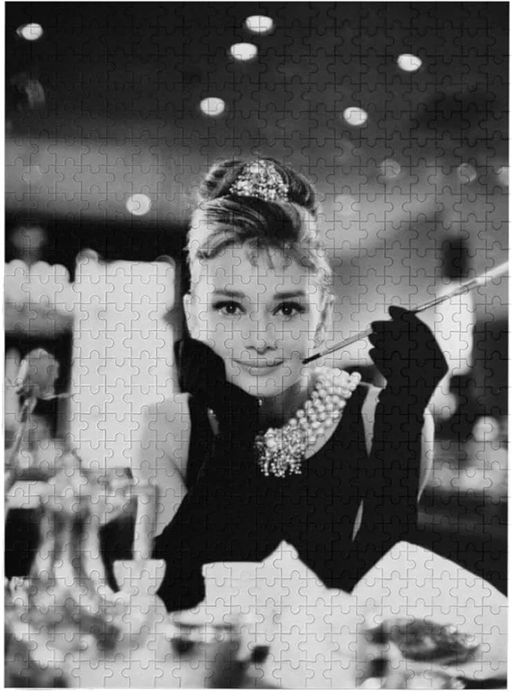 Amazon | ジグソーパズル 500ピース オードリー・ヘップバーン Audrey