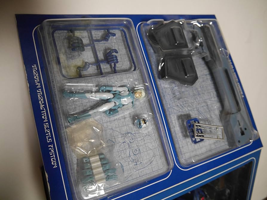 Amazon.co.jp: 装甲騎兵ボトムズ DX1/18ストライクドッグ with