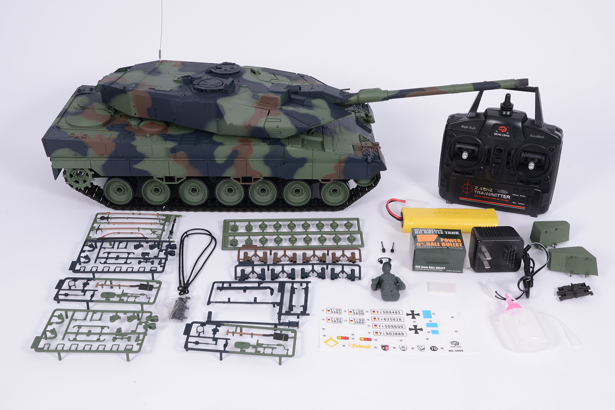 Amazon.co.jp: HengLong 1/16 レオパルド2A6 （2.4GHz・プラキャタピラ