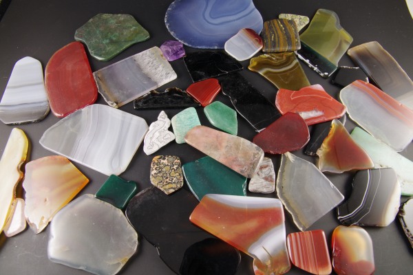 天然石の原石や磨き石アクセサリ販売の専門店｜名取貴石