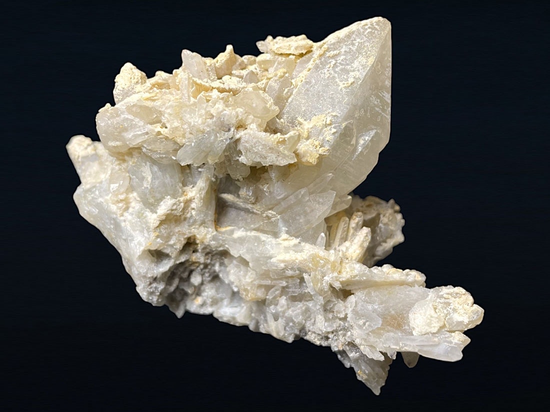 長野県 竜王第二鉱山産 水晶(スプレークォーツ) クラスター