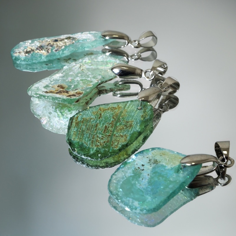 ローマングラスペンダント【メール便可】｜マライカ公式通販