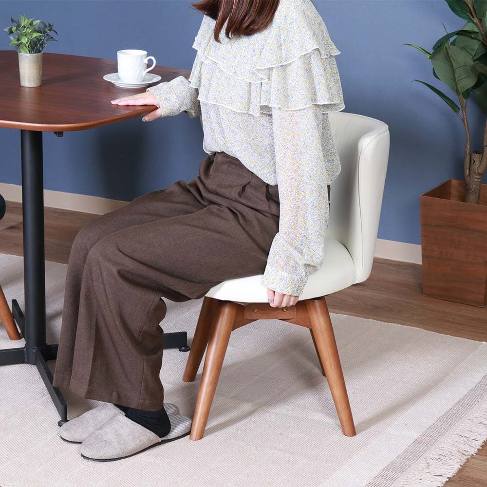 不二貿易 回転式 ダイニングチェア クラム PVC ホワイト 88934 | 家具